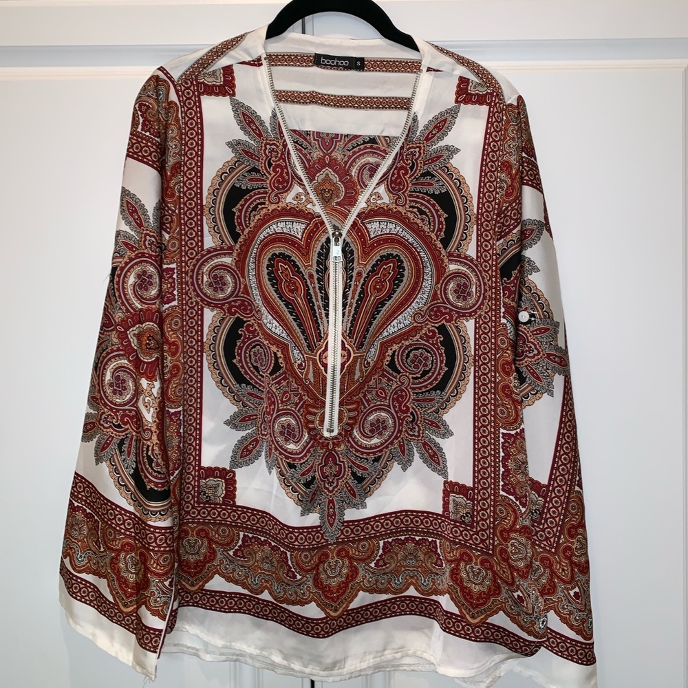 Blouse w/ Design